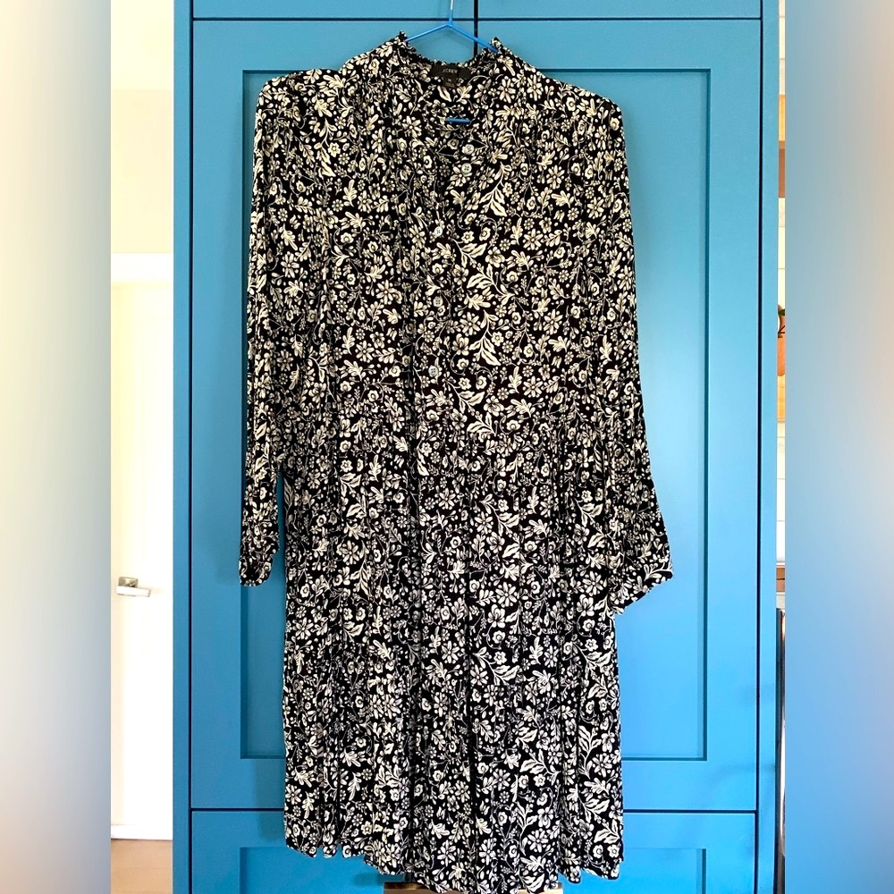 Short J. Crew Floral Dress in Black & White